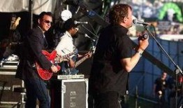 越快乐越堕落在线观看,揭秘现代都市的堕落诱惑