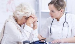 爆料癌症病人犯法吗视频,揭秘“爆料癌症病人犯法”视频真相