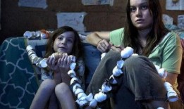 囚禁 在线观看,揭秘在线观看的悬疑世界