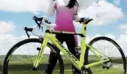 骑车的女人在线观看,探寻自由与梦想的征途